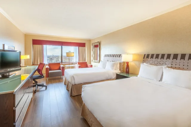 غرفة ديلوكس بسريرين كوين، Le Concorde Hotel 2/7