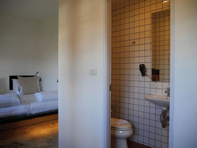 غرفة ديلوكس ثلاثية بفرشتي فوتون، Book A Bed Poshtel - Hostel 4/4