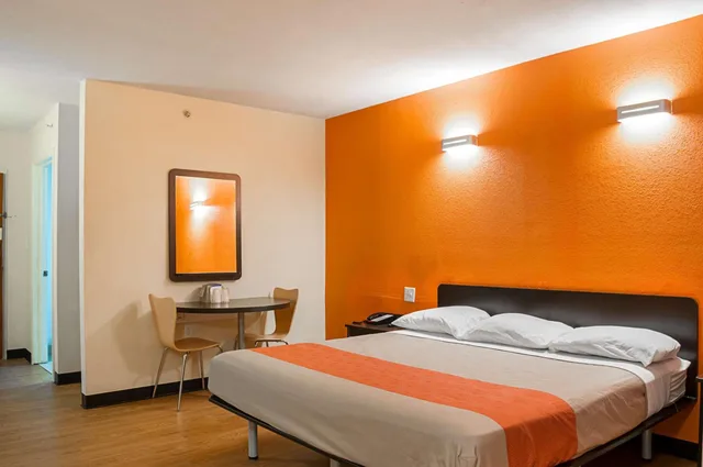 غرفة بسرير كينج، Motel6 New Orleans, LA - Near Downtown 7/10