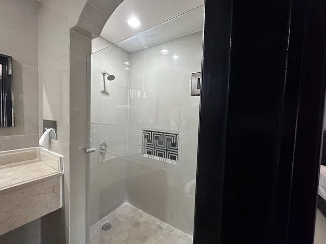 غرفة قياسية بسريرين مزدوجين بإطلالة على المسبح، InHouse Select Hacienda Tres Rios 5/6