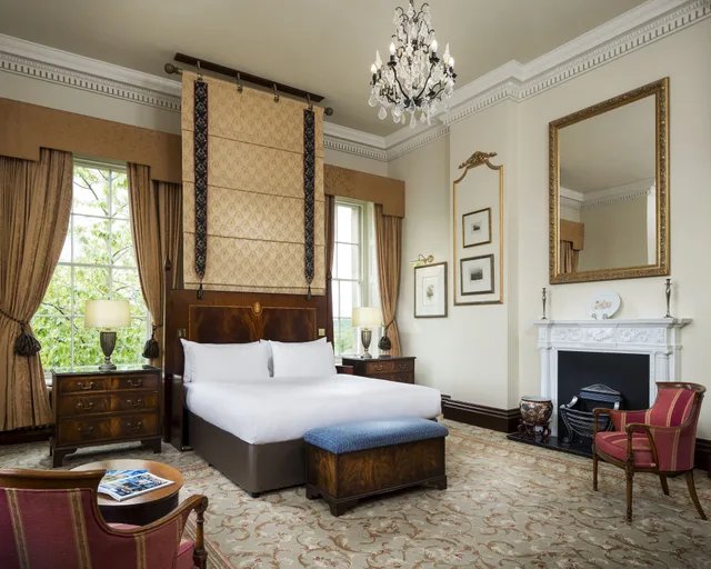 جناح جونيور بسرير كينج، Oulton Hall Hotel, Spa & Golf Resort 3/6