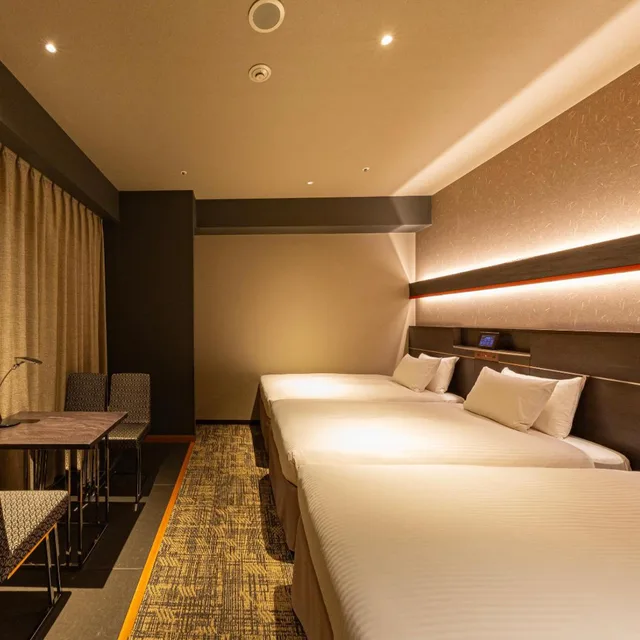 غرفة ديلوكس ثلاثية، Hotel Keihan Kyoto Hachijoguchi 1/3