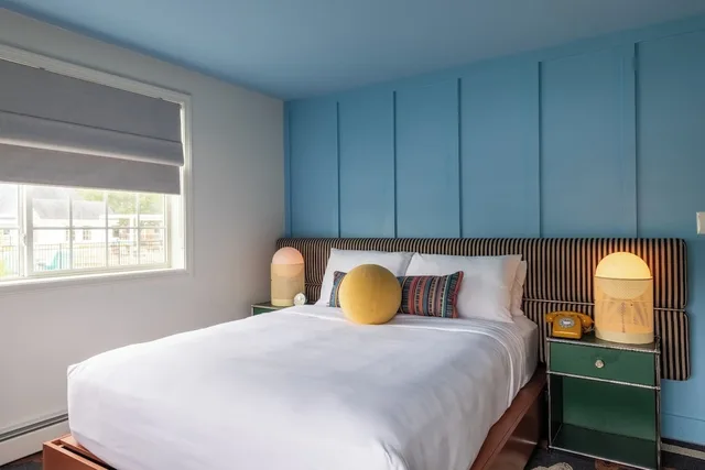 2 Bedrooms, Suite, 2 Queen Beds, Sofa, Ogunquit Hotel 2/10