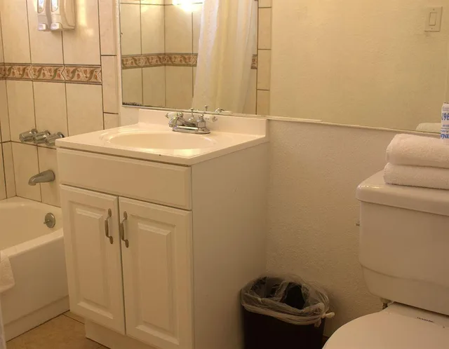 3 Rooms, Suite، Tradewinds Allsuites Hotel 1/1