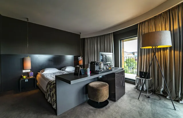جناح بسرير كينج، Modus Hotel 4/7
