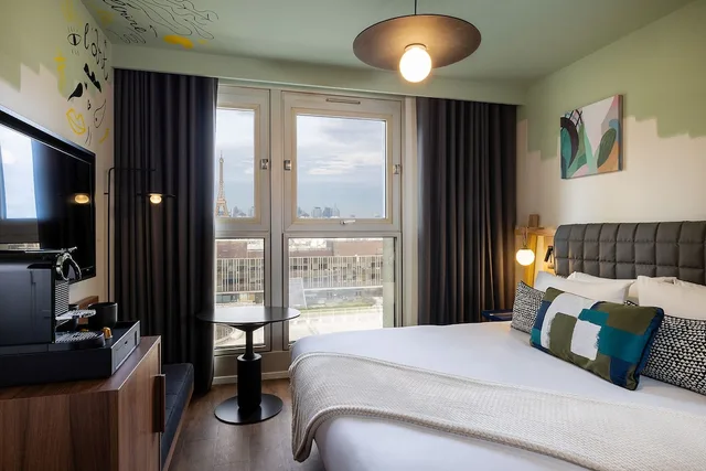 Eiffel, Prestige, Queen Bed، Arotel 1/3