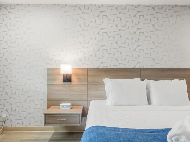 غرفة قياسية بسرير كينج بحمام خاص، Geary Parkway Motel 7/10