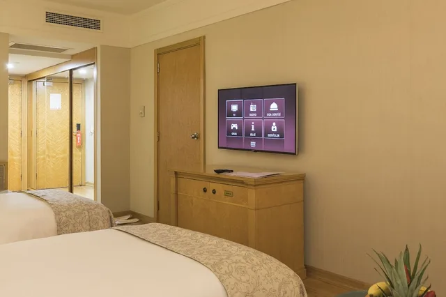 Connecting, Family, Double and Twin Beds, Zorlu Grand Hotel Trabzon 2/3