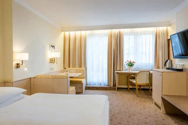 غرفة بسرير مزدوج أو سريرين منفصلين، Scherer Hotel 3/10