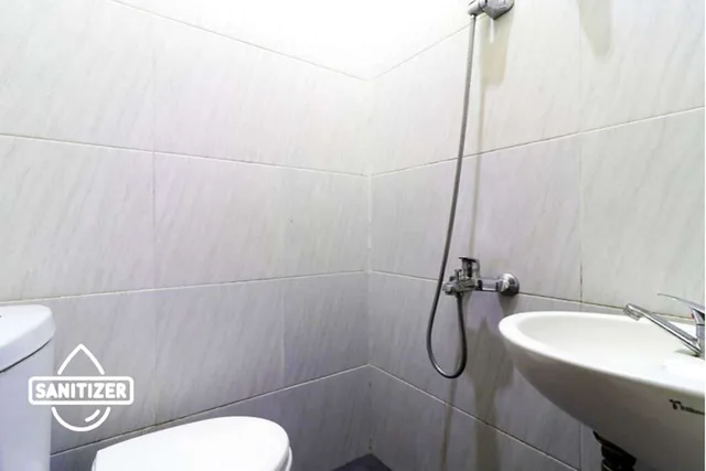غرفة سوبيريور بسرير مزدوج بحمام خاص، Bantal Guling Pasar Baru Bandung 4/4