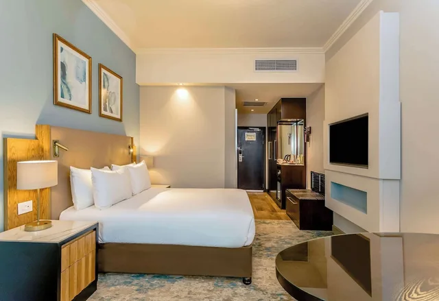 غرفة قياسية بسريرين منفصلين، Southern Sun Sandton 2/10