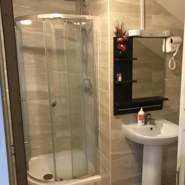 غرفة مفردة، Pacific Inn London Heathrow (ex. Essex Inn Hotel) 2/4