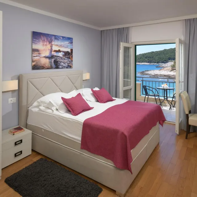 جناح بإطلالة على البحر بشرفة، Hotel Fortuna 2/10