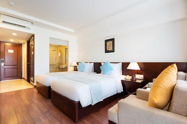 غرفة سوبيريور بسرير كينج بإطلالة على المدينة، Hoang Ngoc Beach Resort 8/10