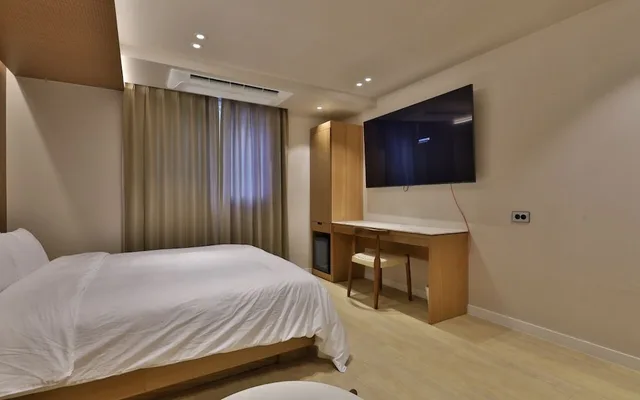 غرفة قياسية بسرير مزدوج، Gridt Hotel and Home Gyeongju 5/10