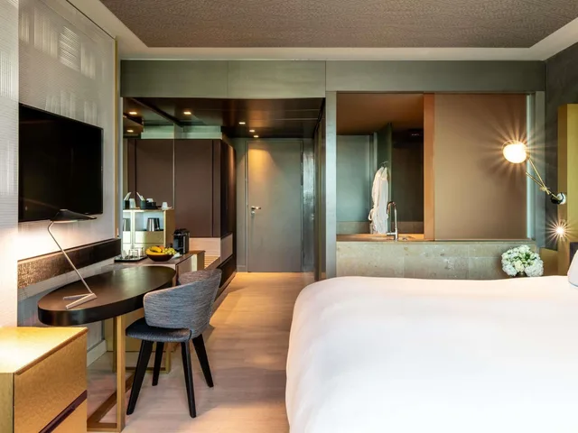 غرفة سوبيريور، Sofitel Munich Bayerpost 6/8