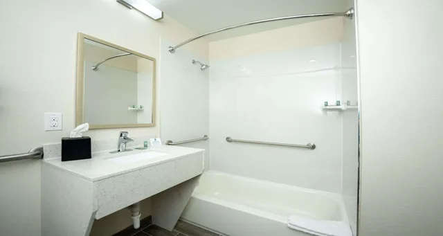 غرفة قياسية بسريرين كوين لذوي الإعاقة، Best Western Houston Bush Intercontinental Airport 5/5