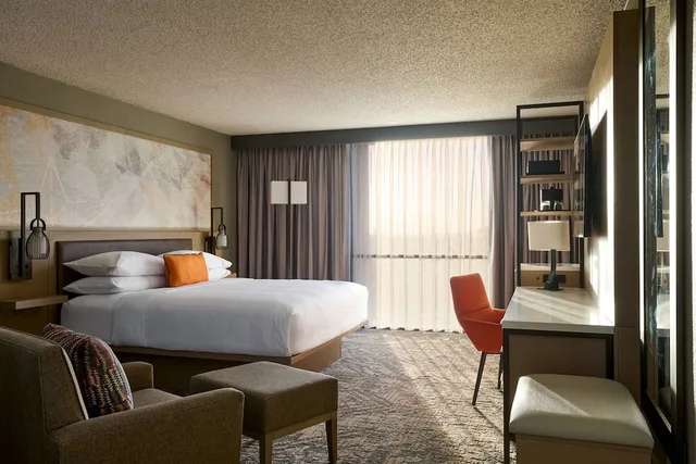 Concierge, King Bed، El Paso Marriott 8/10