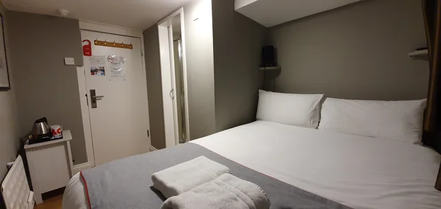 Basement, Double Bed, Private Bathroom، Ebury House Hotel 1/4