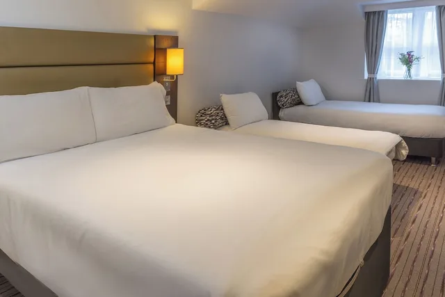 غرفة عائلية بسرير مزدوج مع أريكة، Best Western Leicester Oadby 2/4