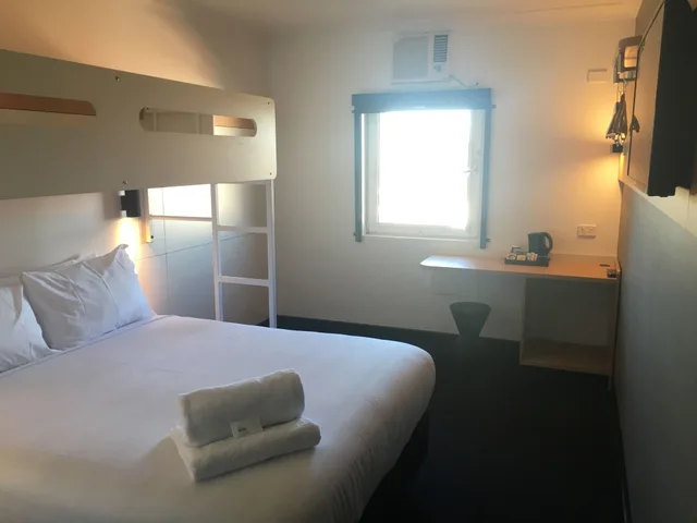 Standard, 1 Queen and 1 Bunk Bed, ibis budget Casula Liverpool 6/10
