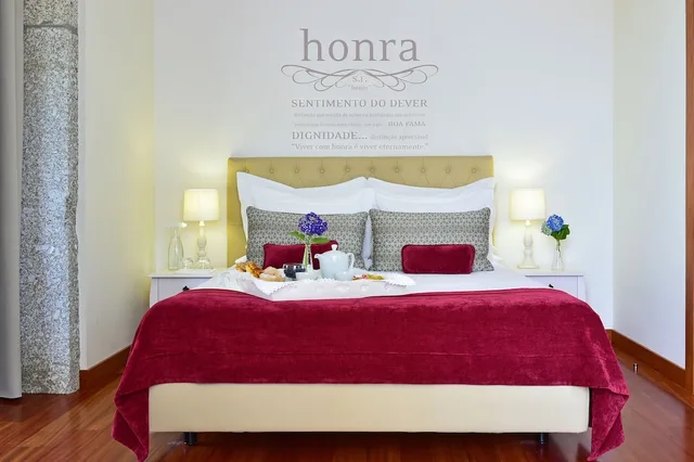 House, Twin Beds, 3 Double Beds، SOLAR EGAS MONIZ CHARMING HOUSE AND LOCAL EXPERIENCE 1/2