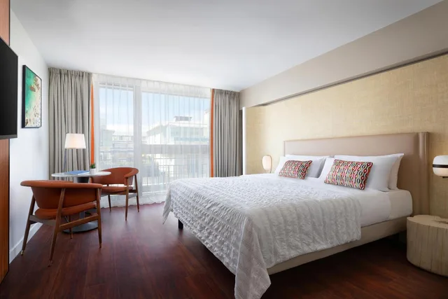غرفة ديلوكس بسرير كينج بإطلالة على المدينة، LE MERIDIEN NICE 1/4