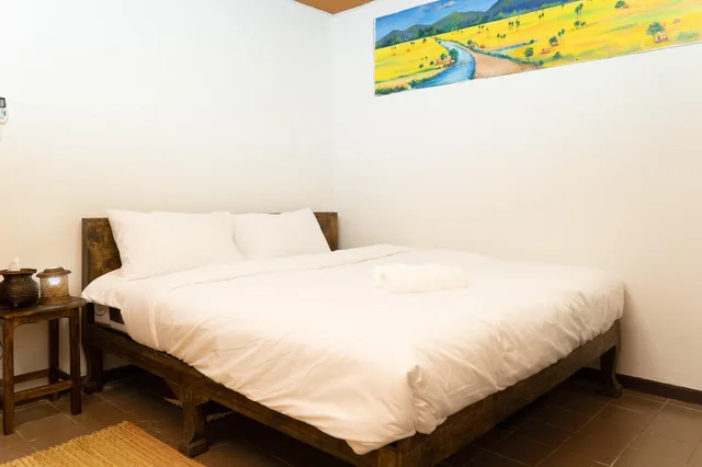غرفة قياسية بسرير مزدوج، Past Tense Hostel 1/2