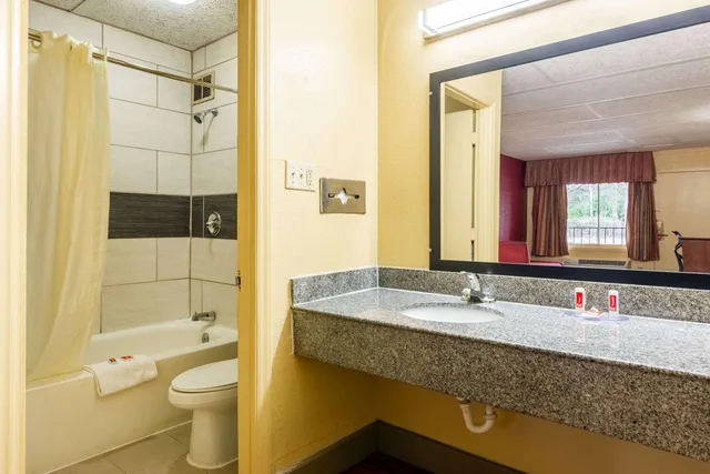 غرفة قياسية بسرير مزدوج، Econo Lodge Charlotte Airport Area 2/3