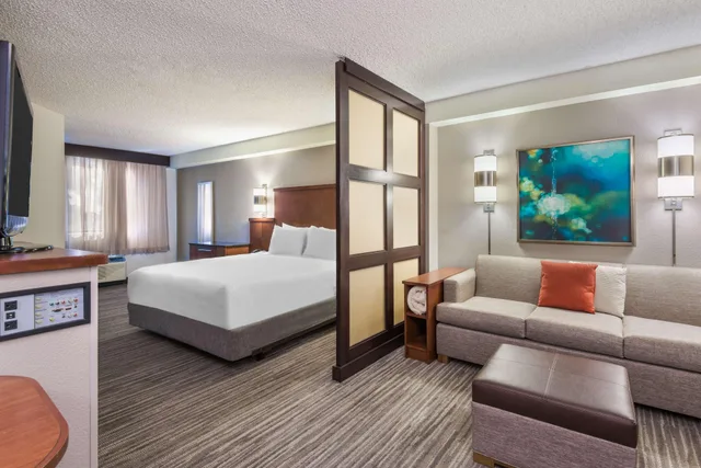 غرفة بسرير كينج مع أريكة لذوي الإعاقة، Hyatt Place Ft Lauderdale Plantation 2/3