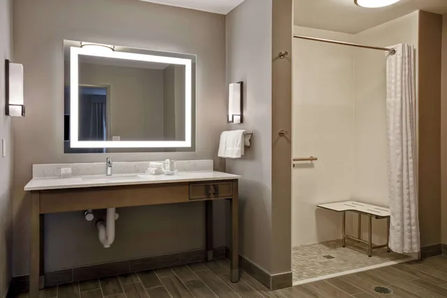 Studio, King Bed, Accessible, Homewood Suites By Hilton Orange New Haven 3/3