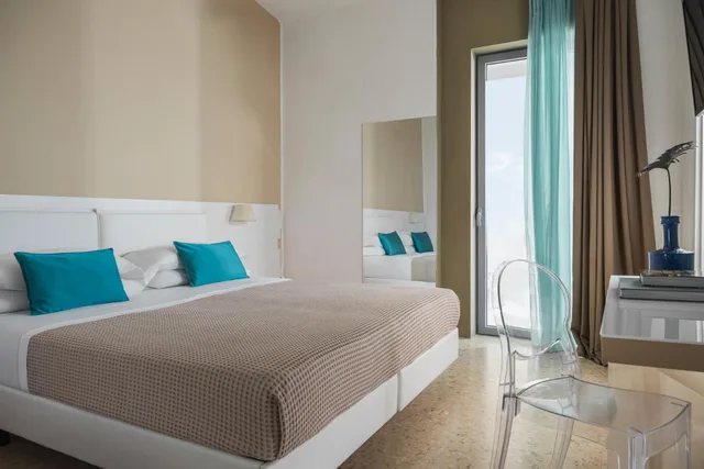 Room, Double or Twin Bed, Side Sea View، Delle Nazioni 1/7