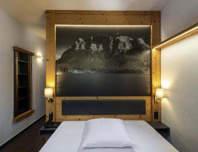 غرفة ديلوكس بسرير مزدوج، Mercure Hotel Garmisch Partenkirchen 1/4