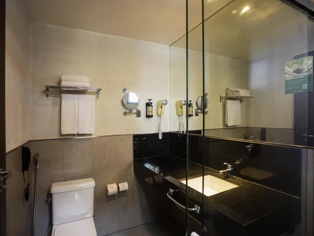 شقة بسرير كوين، Mercure Belem Boulevard 5/7