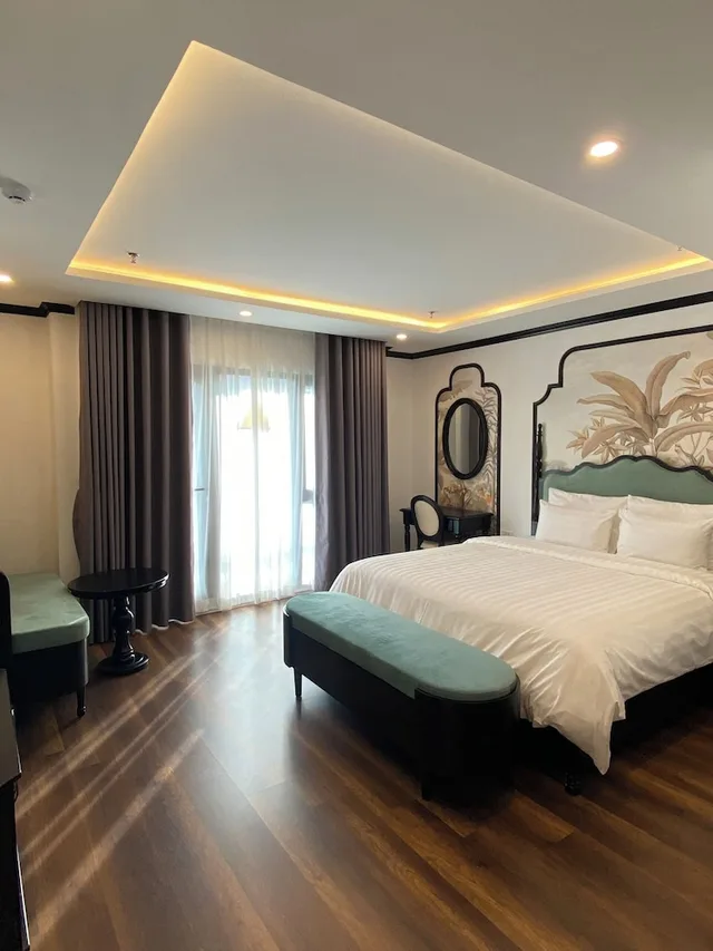 غرفة جونيور بإطلالة على المدينة بشرفة، Aquarius Premium Hotel 1/4