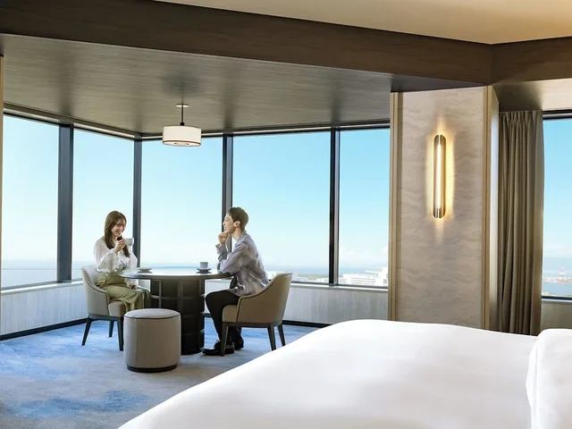 غرفة كلوب بريميير بسرير كينج، Grand Prince Hotel Osaka Bay 2/2