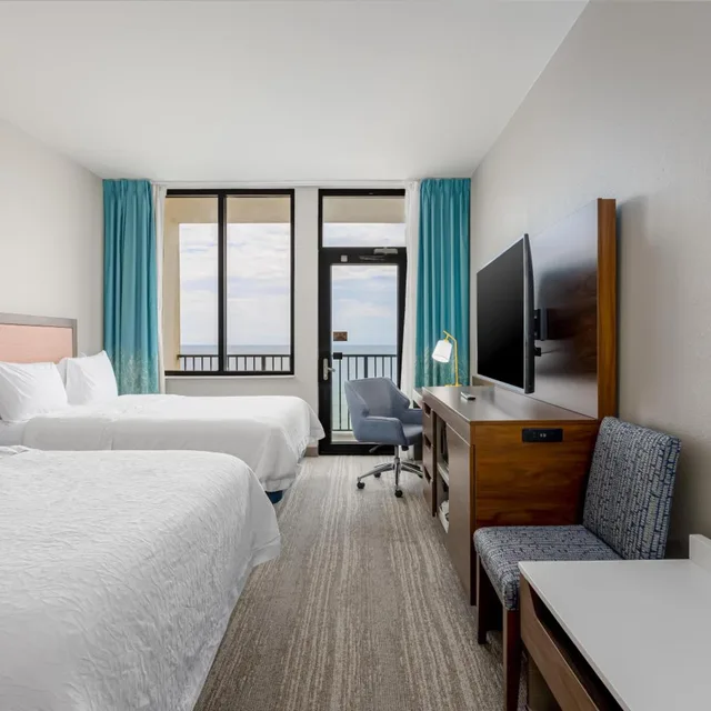 غرفة بسريرين كوين بإطلالة على البحر، Hampton Inn Suites Orange Beach Gulf Front 1/5