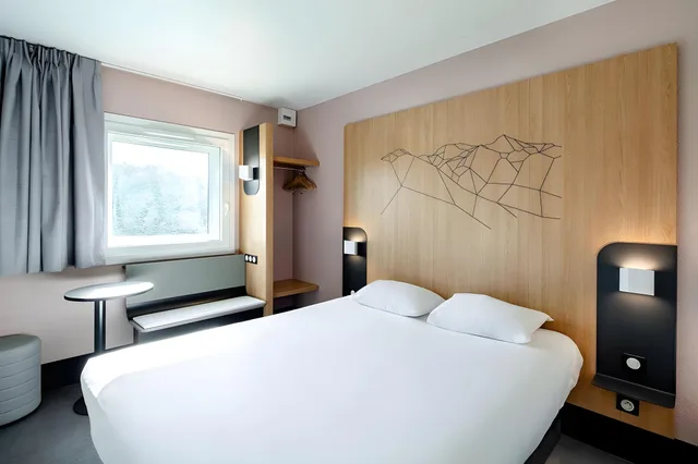 غرفة بسرير كوين، B&B Hotel PARIS Roissy CDG Aeroport 2/3