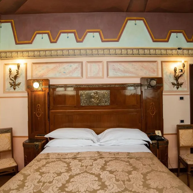 جناح جونيور، Hotel Fonte Cesia 9/10