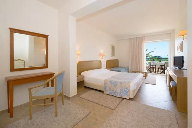 Bungalow, Twin Beds, Water Front، Iberostar Waves Creta Panorama & Mare 4/6