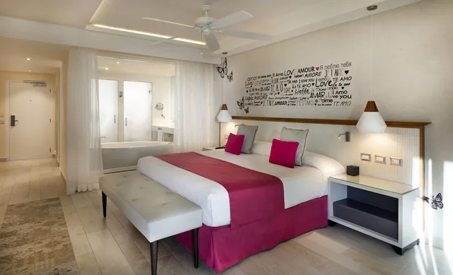 Swim Up, Romance, Deluxe, Single Bed، Catalonia Royal La Romana Adults Only All Inclusive 1/4