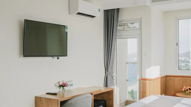 غرفة سوبيريور بسريرين منفصلين بإطلالة على المدينة، Quang Vinh Hotel 7/10