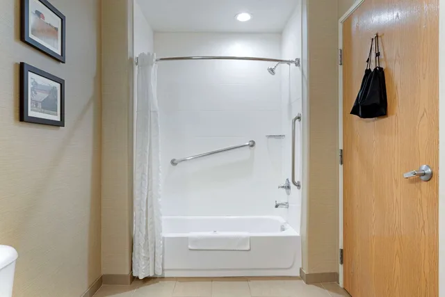 جناح بسريرين كوين لذوي الإعاقة، Comfort Suites Marysville Yuba City 4/4