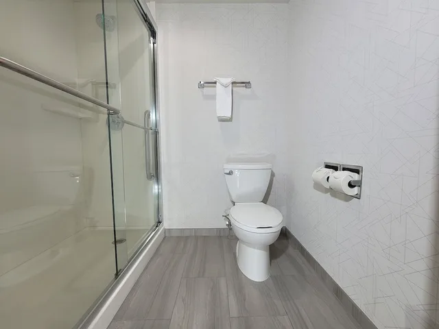 Suite, King Bed, Sofa, HOLIDAY INN EXPRESS SAN DIEGO SOUTH - CHULA VISTA 10/10