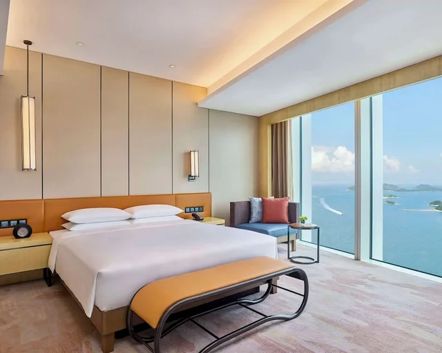 غرفة ديلوكس بسرير كينج بإطلالة على البحر، Hyatt Regency Shenzhen Yantian 1/7