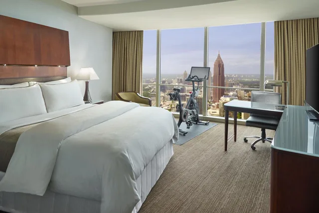 Westin, Guest Room, King Bed, Low Floor، The Westin Peachtree Plaza Atlanta 2/6