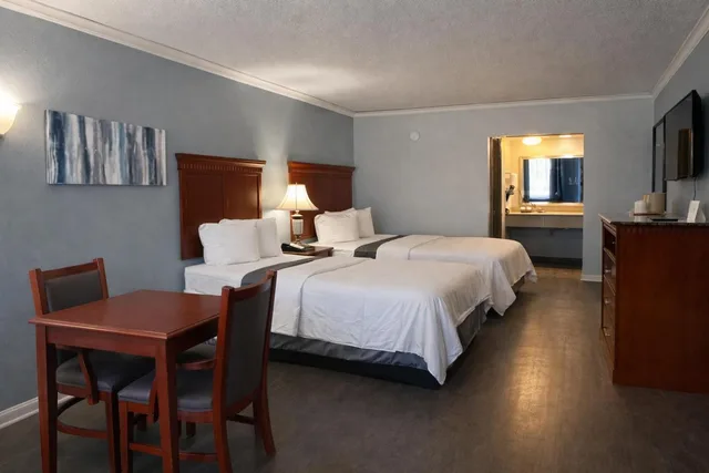 غرفة بسرير مزدوج لذوي الإعاقة، Antioch Quarters Inn and Suites 4/7