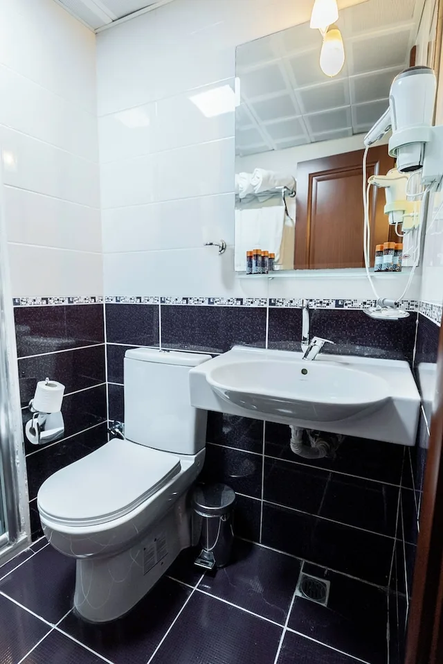 غرفة اقتصادية ثلاثية بسرير مزدوج وسرير فردي، Basileus Hotel 6/8
