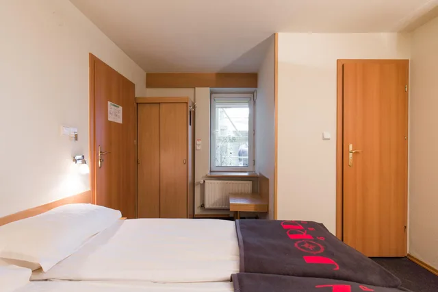 Economy, No Window، Jordan Guest Rooms 1/2