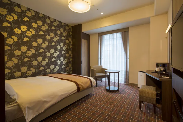 Room, Single, King Bed, Hotel Monterey Fukuoka 2/3